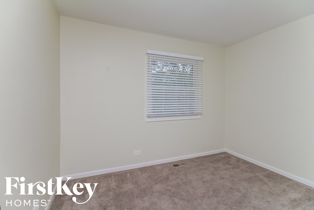 125 S Orchard Dr 3 Beds House for Rent - Photo Gallery 12