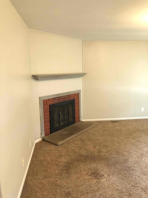 127 Saugatuck Rd 3 Beds Apartment for Rent