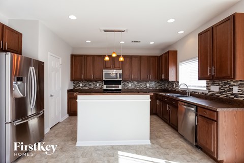 130 Colville Road 3 Beds Apartment for Rent