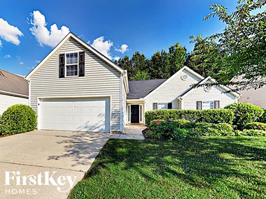 135 Shadowbrooke Cir 3 Beds Apartment for Rent