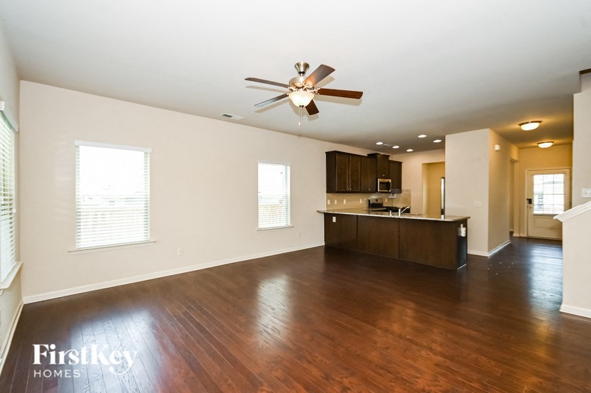 136 Prominence Ct 4 Beds House for Rent - Photo Gallery 6