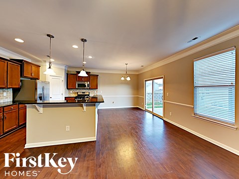 137 Renville Place 4 Beds Apartment for Rent