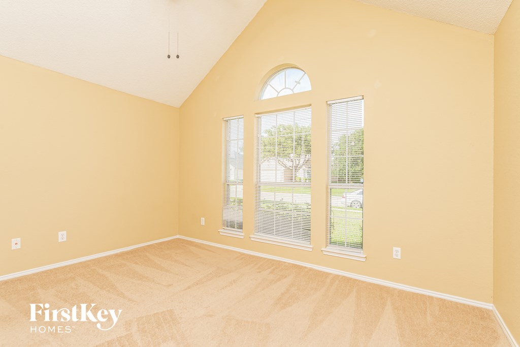 137 Sequoia Road 3 Beds House for Rent - Photo Gallery 9