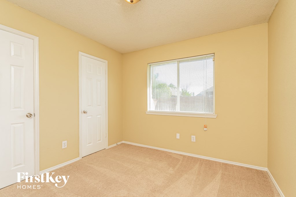 137 Sequoia Road 3 Beds House for Rent - Photo Gallery 11