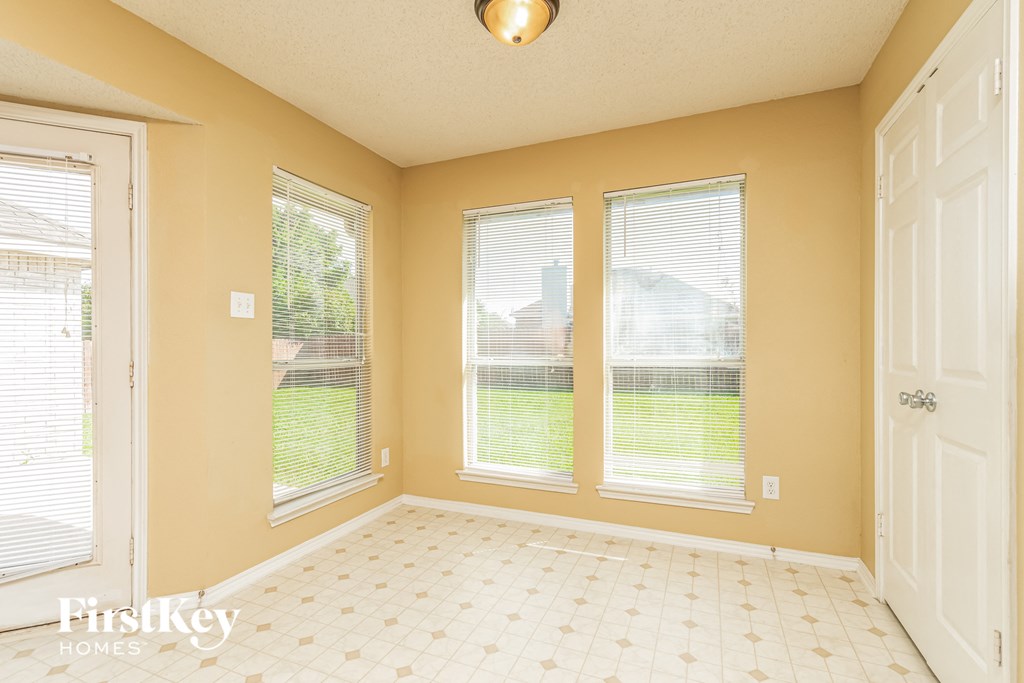 137 Sequoia Road 3 Beds House for Rent - Photo Gallery 12