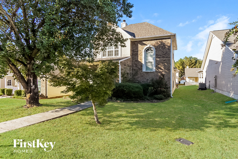 140 Warwick Cir 3 Beds Apartment for Rent