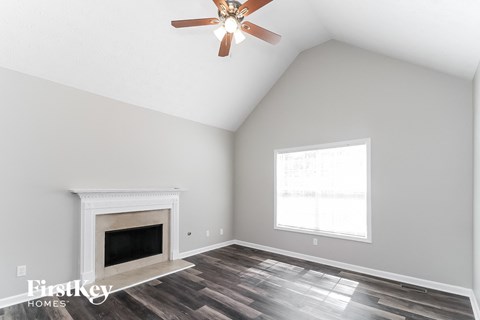 142 N Springs Drive 4 Beds Apartment for Rent