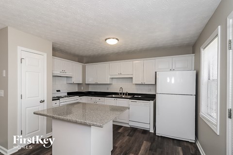 142 N Springs Drive 4 Beds Apartment for Rent