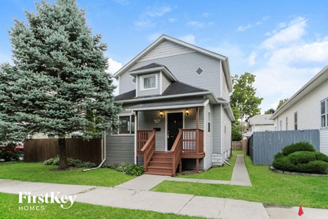 146 E. 10Th 3 Beds Apartment for Rent