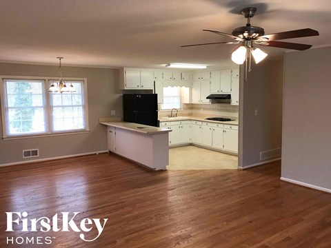 147 Shady Lane Cir 3 Beds Apartment for Rent