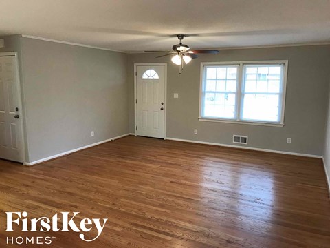 147 Shady Lane Cir 3 Beds Apartment for Rent