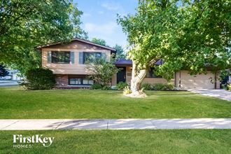 148 Berkshire Dr 4 Beds Apartment for Rent