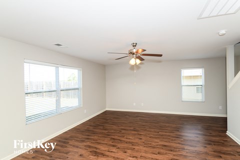 149 Ashby St 4 Beds Apartment for Rent