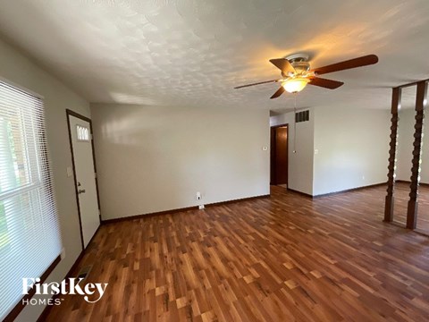 156 Dolores 3 Beds Apartment for Rent