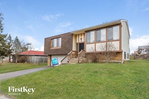 185 Mulford Dr 3 Beds Apartment for Rent