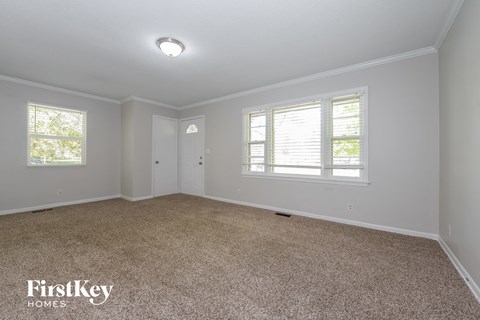 201 E Hale St 4 Beds Apartment for Rent