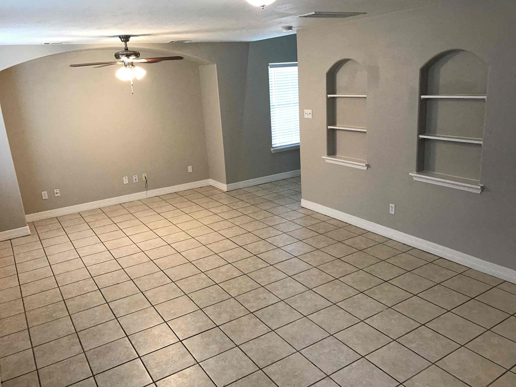 214 N. Native Lane 3 Beds House for Rent - Photo Gallery 3