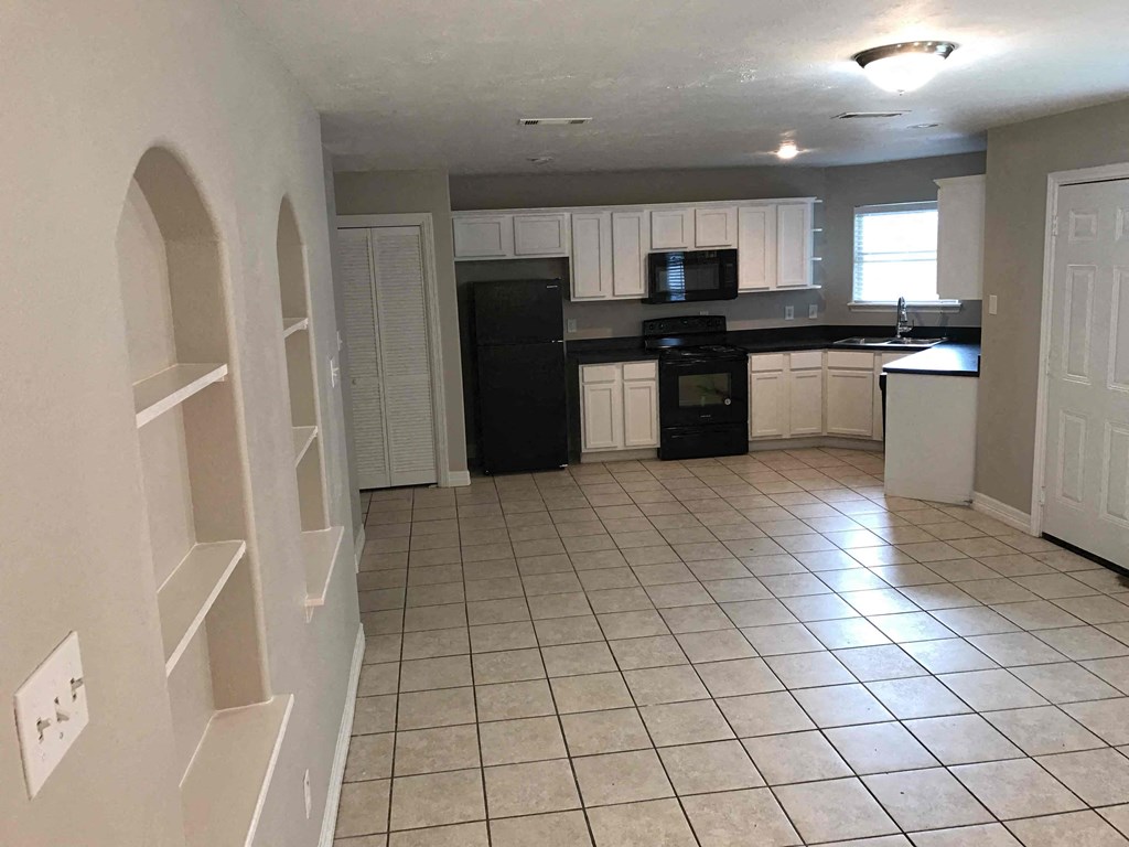 214 N. Native Lane 3 Beds House for Rent - Photo Gallery 6