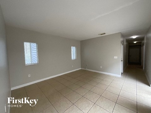 216 Se 32 Terrace 3 Beds Apartment for Rent