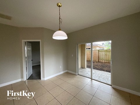 216 Se 32 Terrace 3 Beds Apartment for Rent