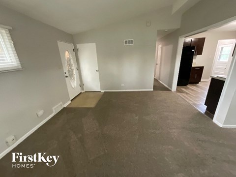 216 Miner St 3 Beds Apartment for Rent