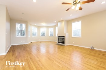 217 Fairfield Dr 4 Beds House for Rent - Photo Gallery 2
