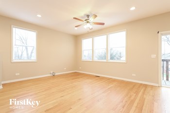 217 Fairfield Dr 4 Beds House for Rent - Photo Gallery 3