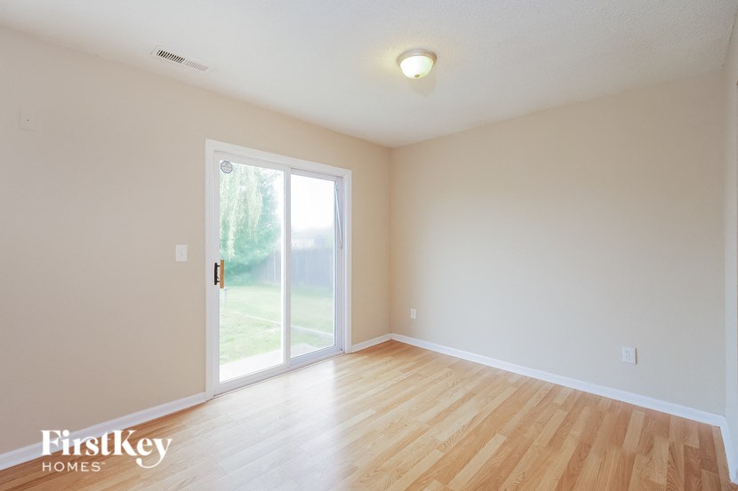 220 Woodstream Court 3 Beds House for Rent - Photo Gallery 6