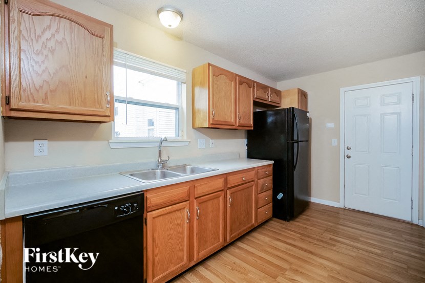 220 Woodstream Court 3 Beds House for Rent - Photo Gallery 7