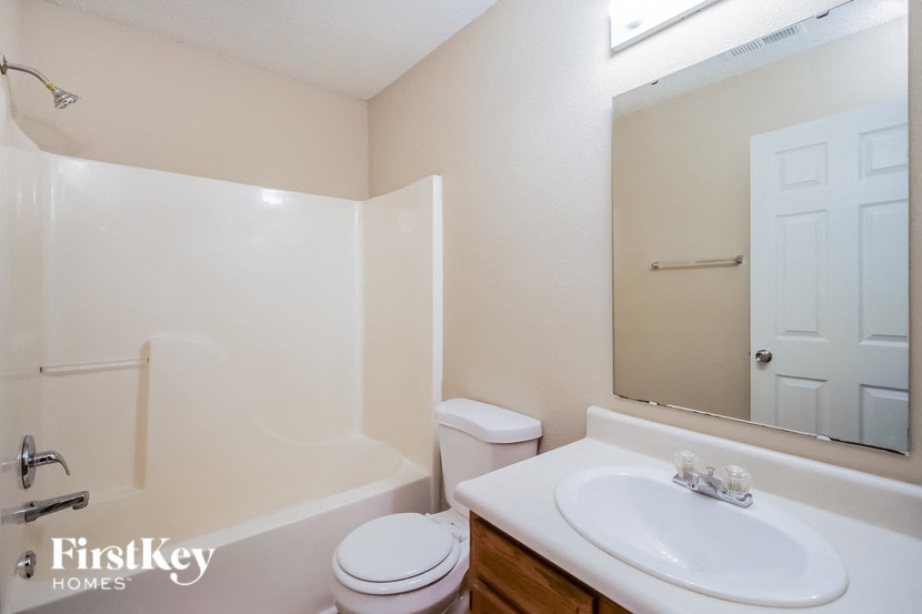 220 Woodstream Court 3 Beds House for Rent - Photo Gallery 11