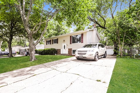 222 Pacific Dr 5 Beds Apartment for Rent