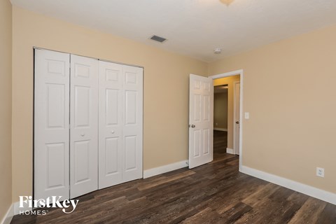 231 SW 71 Terrace 4 Beds House for Rent - Photo Gallery 12