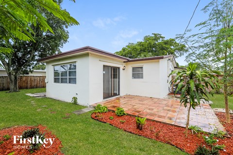 231 SW 71 Terrace 4 Beds House for Rent - Photo Gallery 15