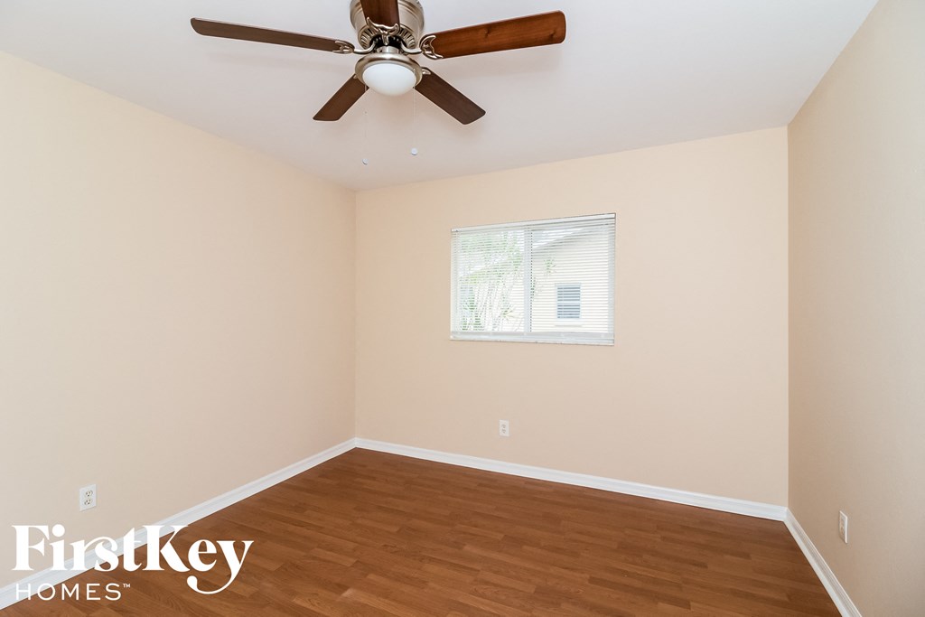 242 SW 34th Terrace 3 Beds House for Rent - Photo Gallery 11