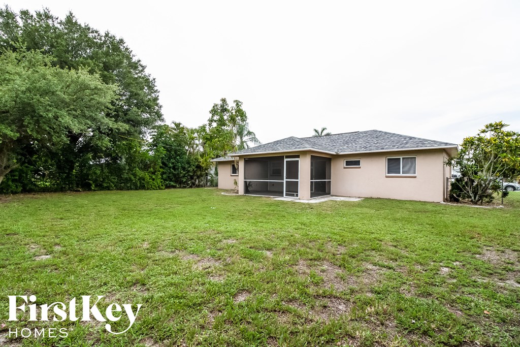 242 SW 34th Terrace 3 Beds House for Rent - Photo Gallery 15