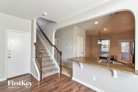 268 Escarpment Oak 4 Beds Apartment for Rent