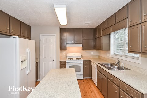 276 Due West Drive 3 Beds Apartment for Rent
