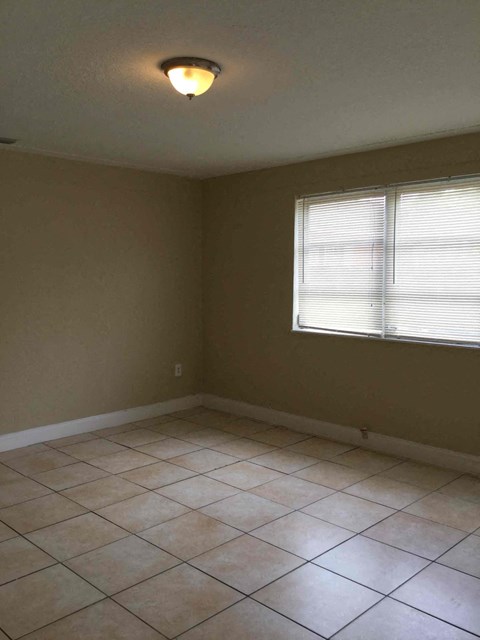 280 NE 164Th Ter 3 Beds Apartment for Rent
