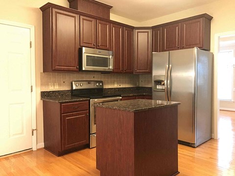 300 Riverwood Drive 3 Beds Apartment for Rent