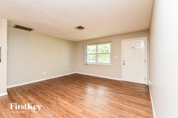 303 Dartmouth Ave 1 Bed House for Rent - Photo Gallery 4