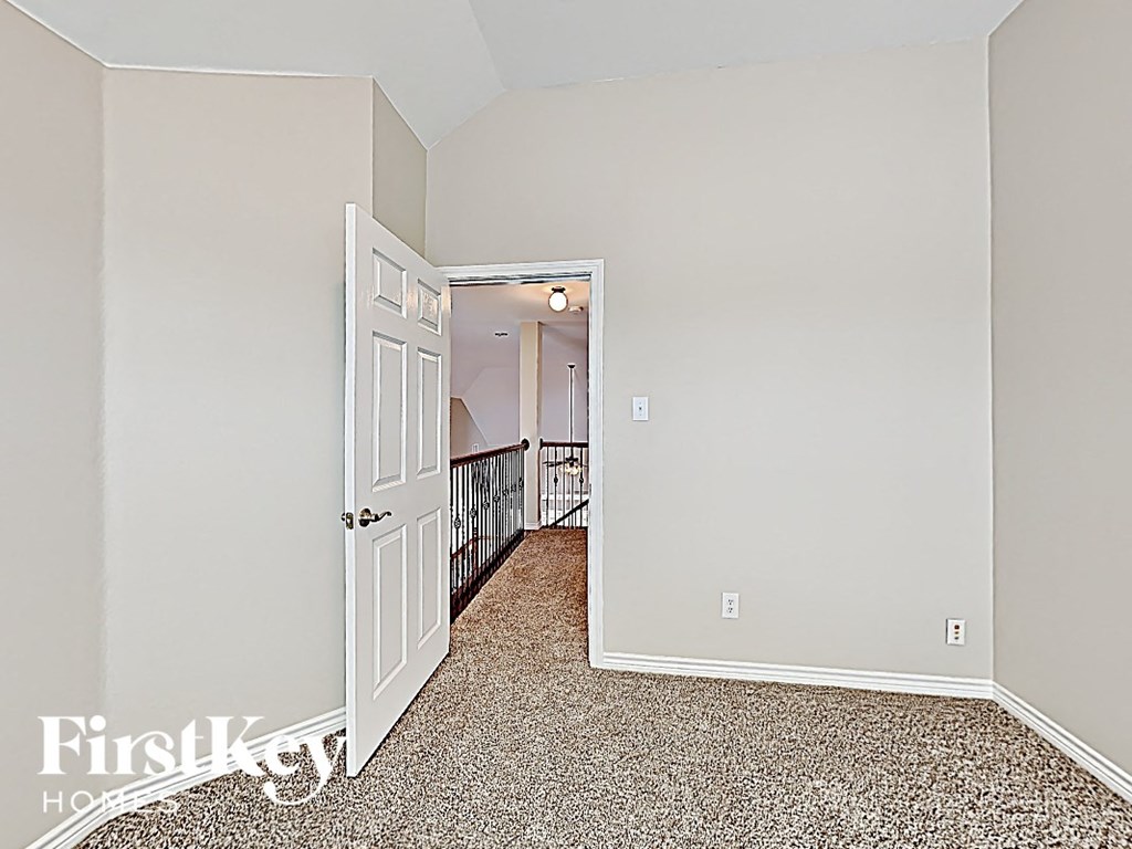 304 Wisteria Way 4 Beds House for Rent - Photo Gallery 12