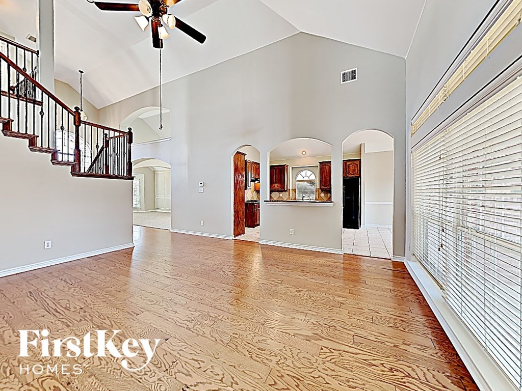 304 Wisteria Way 4 Beds House for Rent - Photo Gallery 7