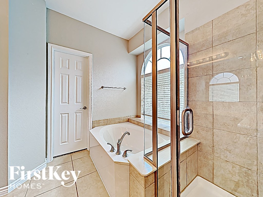 304 Wisteria Way 4 Beds House for Rent - Photo Gallery 10