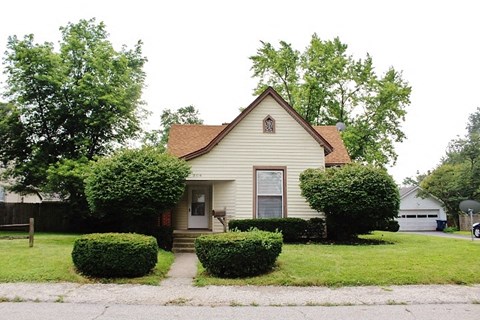 304 E 4Th Street 3 Beds Apartment for Rent