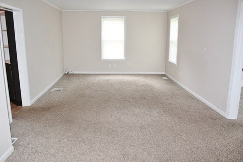 304 E 4Th Street 3 Beds Apartment for Rent