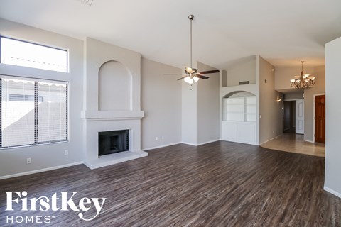 306 E Vaughn Ave 3 Beds Apartment for Rent