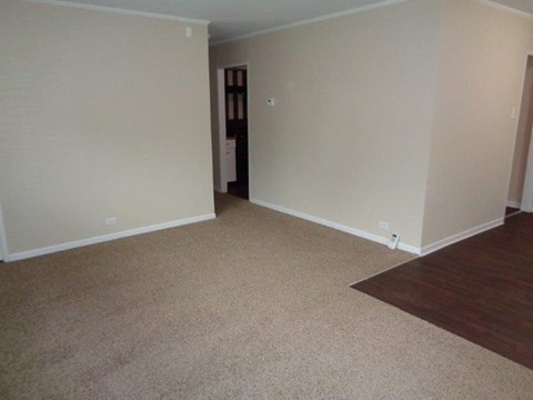 307 Windsor St 3 Beds Apartment for Rent