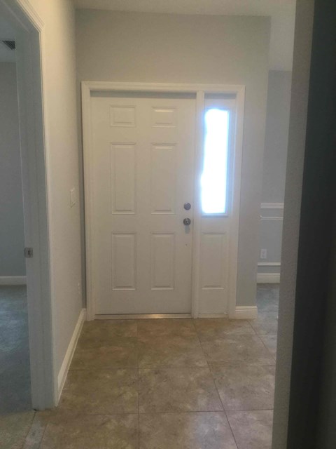 328 SW Ridgecrest Dr 4 Beds Apartment for Rent