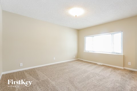 341 Hanover Dr 4 Beds Apartment for Rent