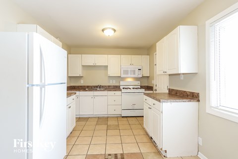 341 Hanover Dr 4 Beds Apartment for Rent